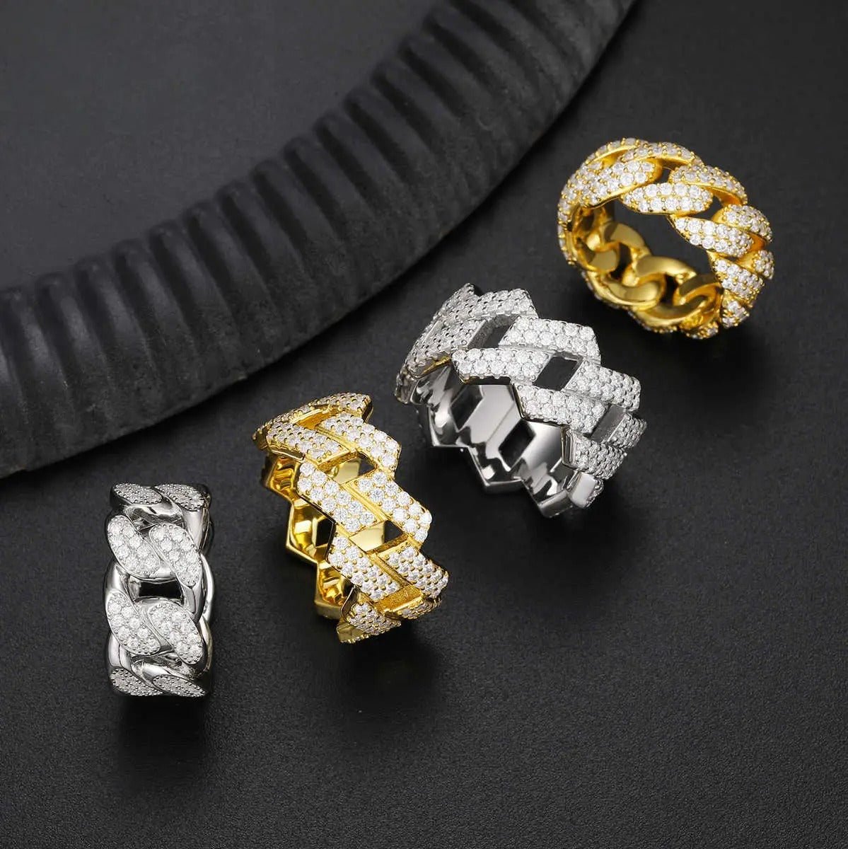 ANILLO CUBANO ROMBOIDE DE MOISSANITA VVS - PLATA 925 - ORO - Bling del Barrio