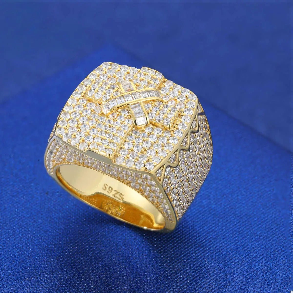 ANILLO DE CRUZ CON MOISSANITA VVS - ORO - PLATA 925 - Bling del Barrio
