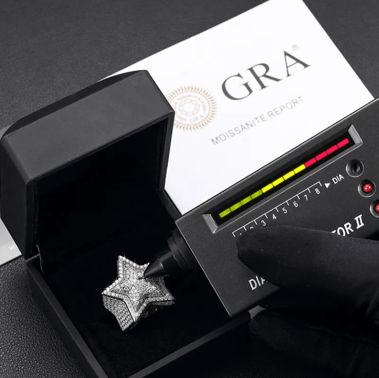 ANILLO ESTRELLA DE MOISSANITA VVS - ORO BLANCO - PLATA 925 - Bling del Barrio