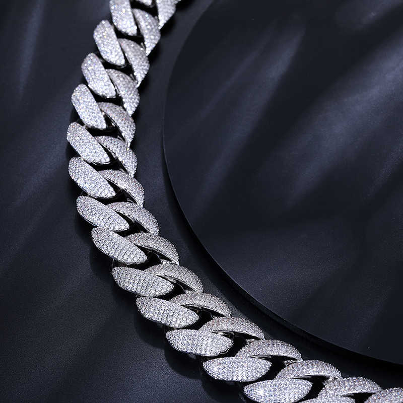 CADENA CUBANA DE 5 FILAS CON MOISSANITA VVS - ORO BLANCO/ORO - PLATA 925 - 23MM - Bling del Barrio