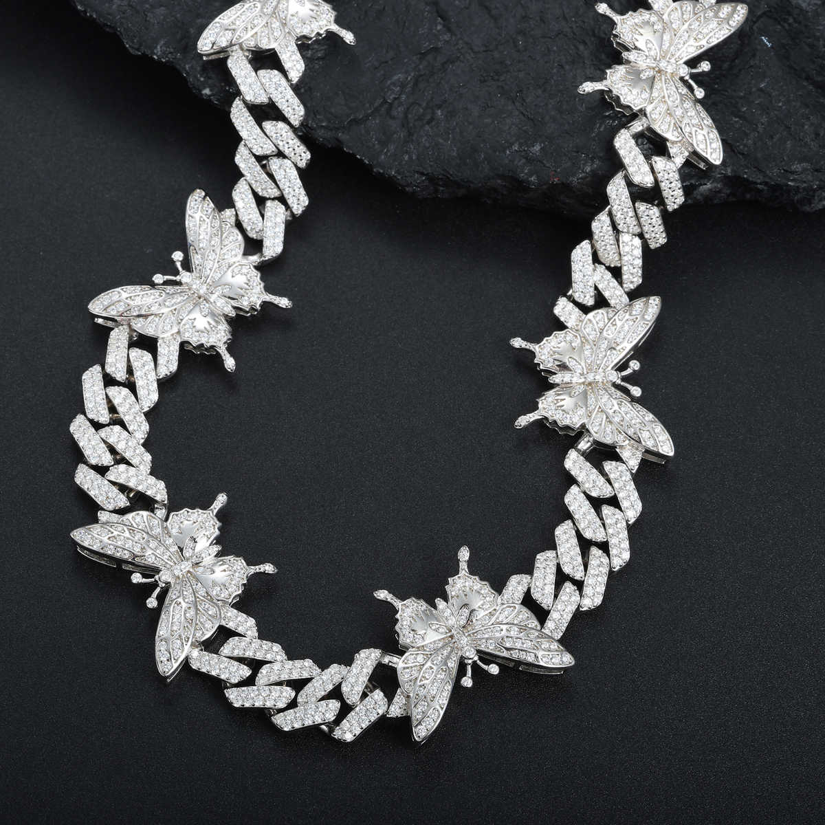 CADENA CUBANA DE MOISSANITA VVS CON MARIPOSAS DE 20mm - PLATA 925 - ORO BLANCO - Bling del Barrio