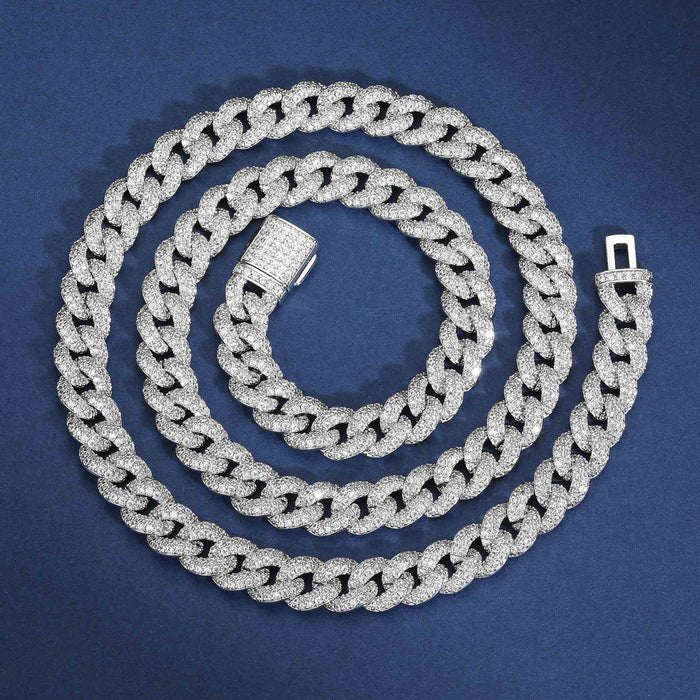 CADENA DE ESLABONES CUBANOS BURBUJA EN MOISSANITA VVS 8mm - ORO BLANCO - PLATA S925 - Bling del Barrio