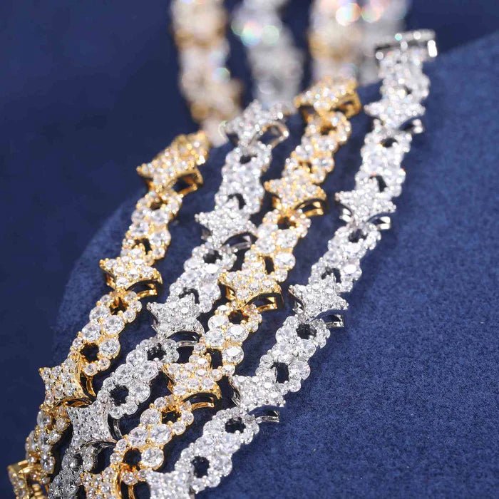 CADENA SÍMBOLO INFINITO Y ESTRELLAS MOISSANITA VVS 8mm - ORO BLANCO - PLATA 925 - Bling del Barrio