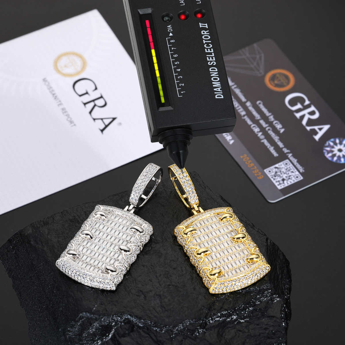 COLGANTE DE GARRA DE DRAGÓN CON MOISSANITA VVS - PLATA 925 - ORO BLANCO - Bling del Barrio