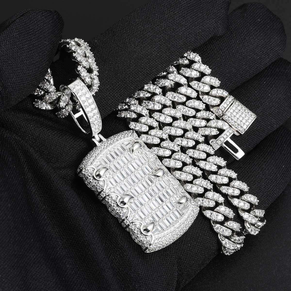 COLGANTE DE GARRA DE DRAGÓN CON MOISSANITA VVS - PLATA 925 - ORO BLANCO - Bling del Barrio