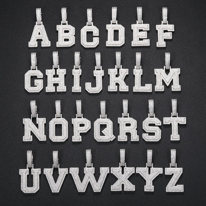COLGANTE DE LETRA INICIAL A - Z MOISSANITA VVS - ORO BLANCO - PLATA 925 - Bling del Barrio