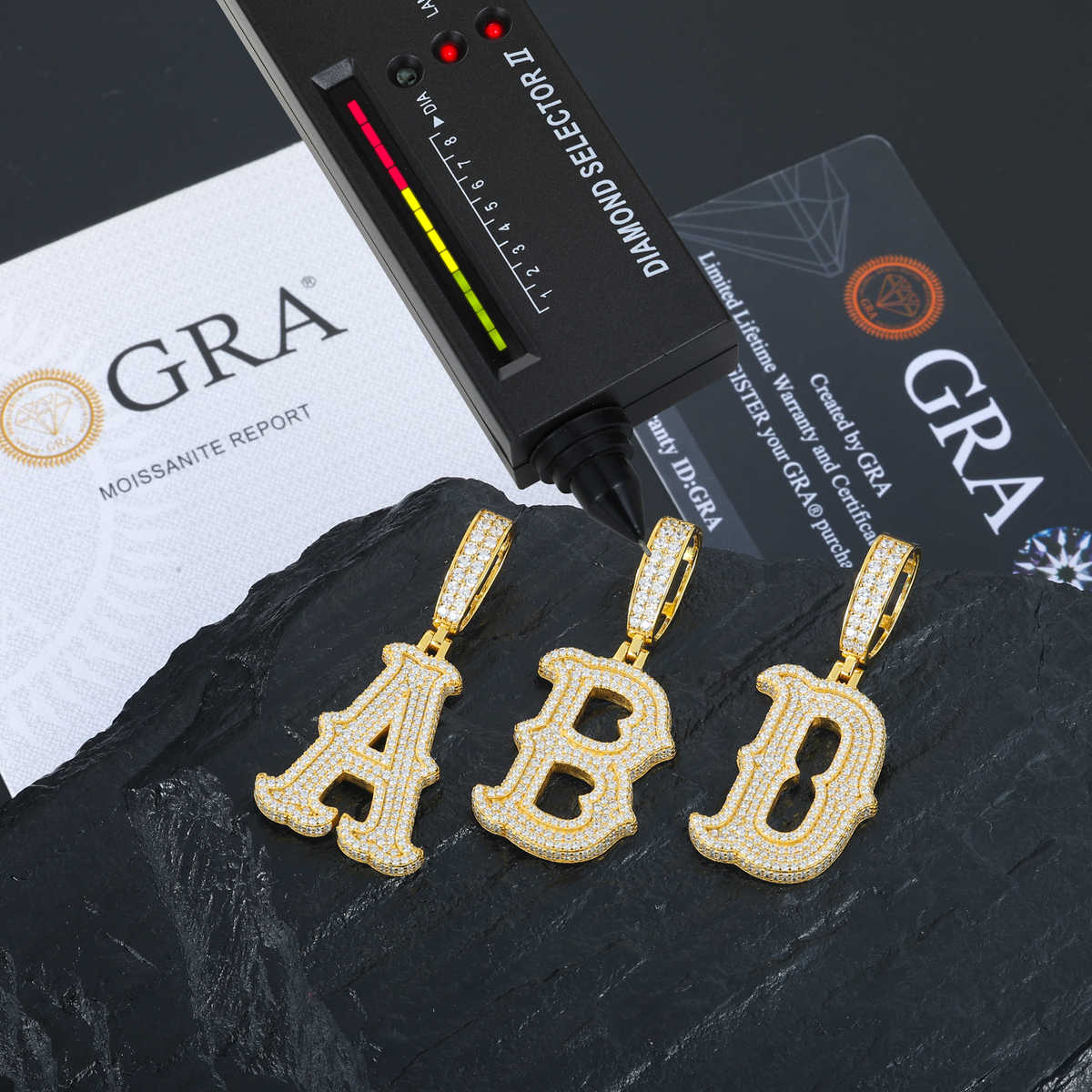 COLGANTE DE LETRA INICIAL A - Z MOISSANITA VVS - PLATA 925 - ORO BLANCO/ORO - Bling del Barrio