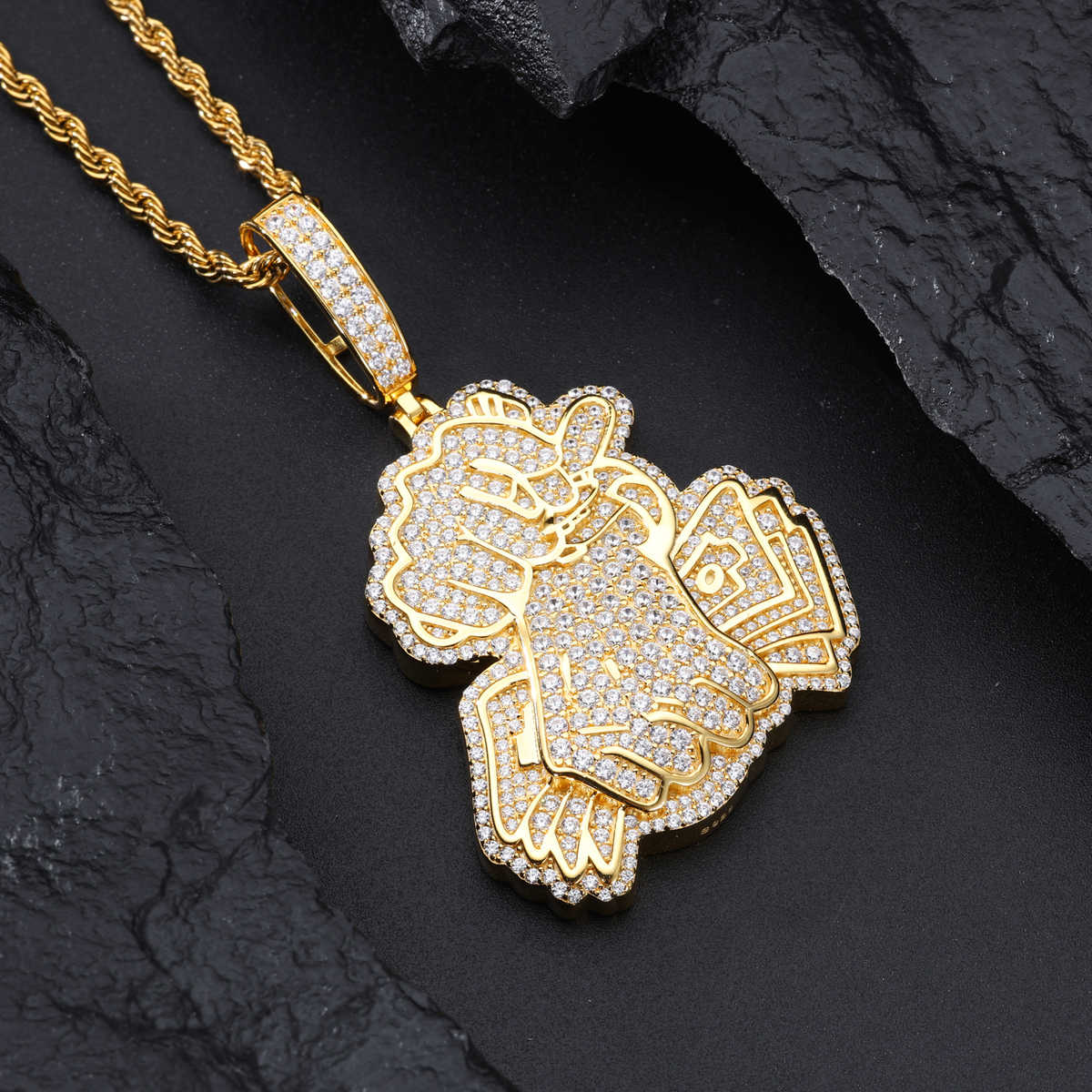 COLGANTE DE MANO CON DÓLARES MOISSANITA VVS 925 - ORO BLANCO/ORO - Bling del Barrio