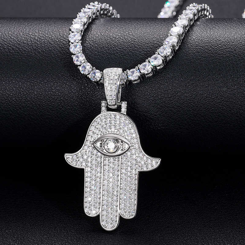COLGANTE DE MANO HAMSA CON MOISSANITA VVS - ORO BLANCO - PLATA 925 - Bling del Barrio