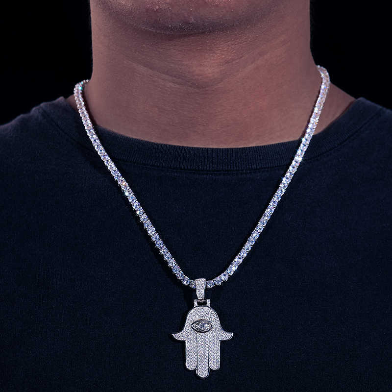 COLGANTE DE MANO HAMSA CON MOISSANITA VVS - ORO BLANCO - PLATA 925 - Bling del Barrio