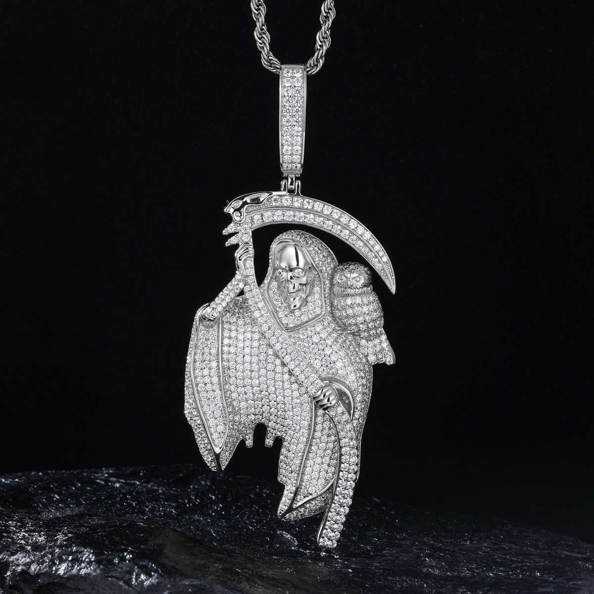COLGANTE DE MOISSANITA VVS 925 GRIM REAPER - ORO/ORO BLANCO - Bling del Barrio
