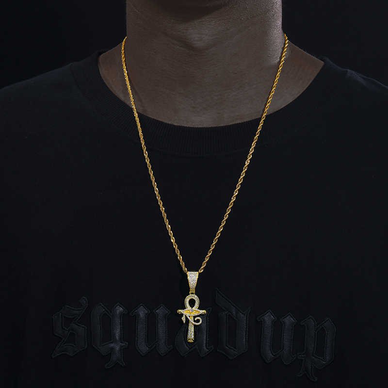 COLGANTE DE OJO TURCO CON CRUZ DE MOISSANITA VVS - PLATA 925 - ORO - Bling del Barrio