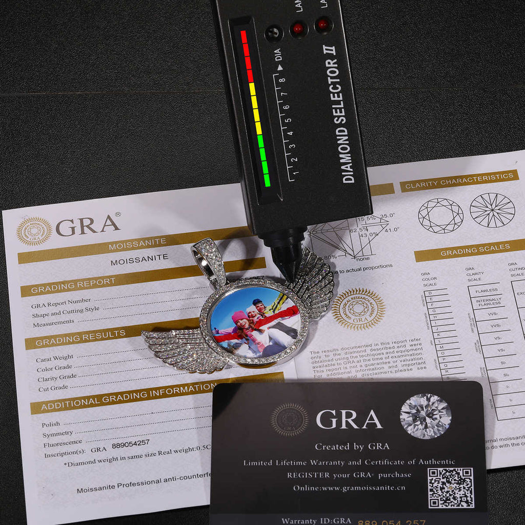 COLGANTE PERSONALIZADO CON FOTO MOISSANITA VVS - PLATA 925 - ORO BLANCO - Bling del Barrio