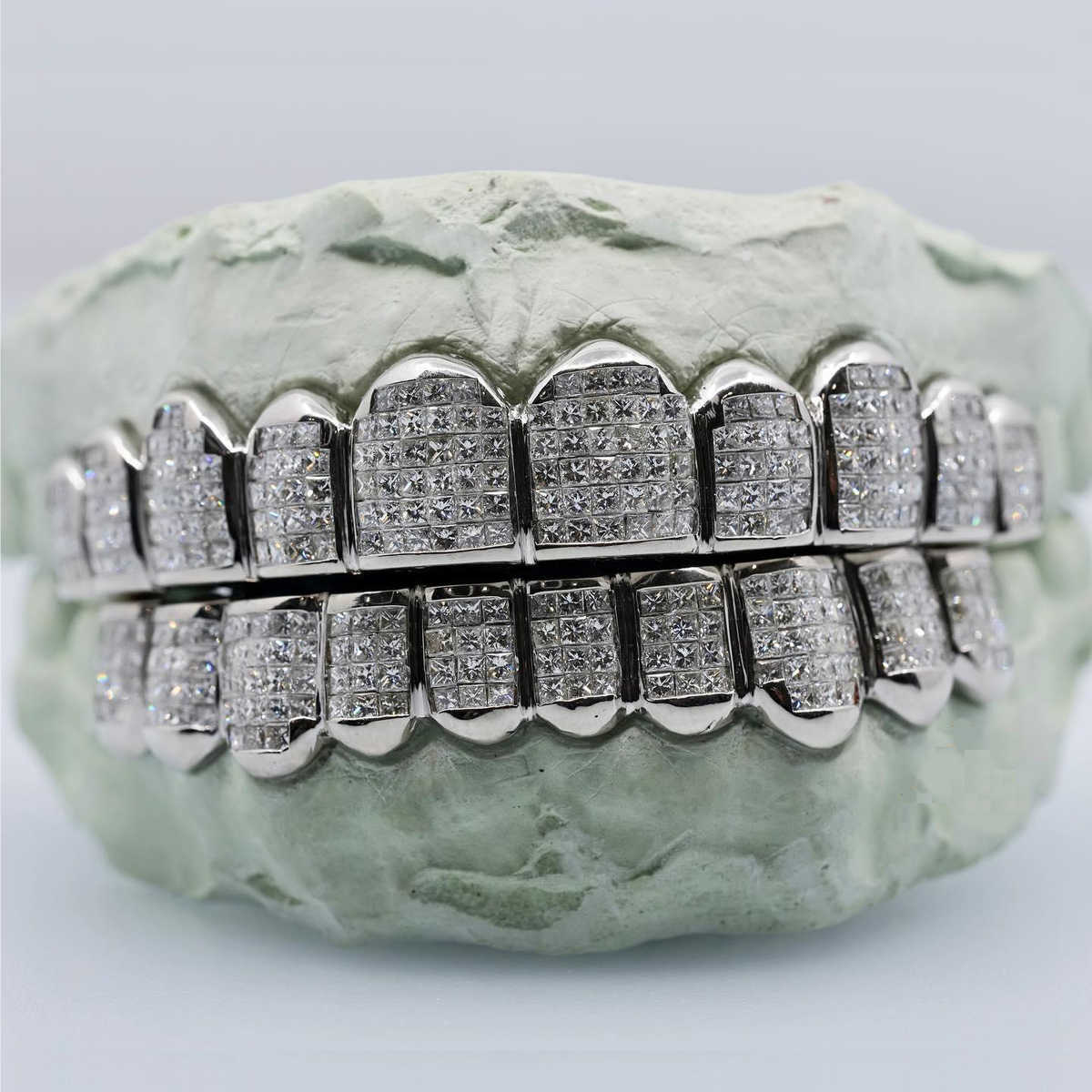 GRILLZ DE CORTE PRINCESA CON MOISSANITA VVS - ORO BLANCO/ORO/ORO ROSA - PLATA 925 - Bling del Barrio