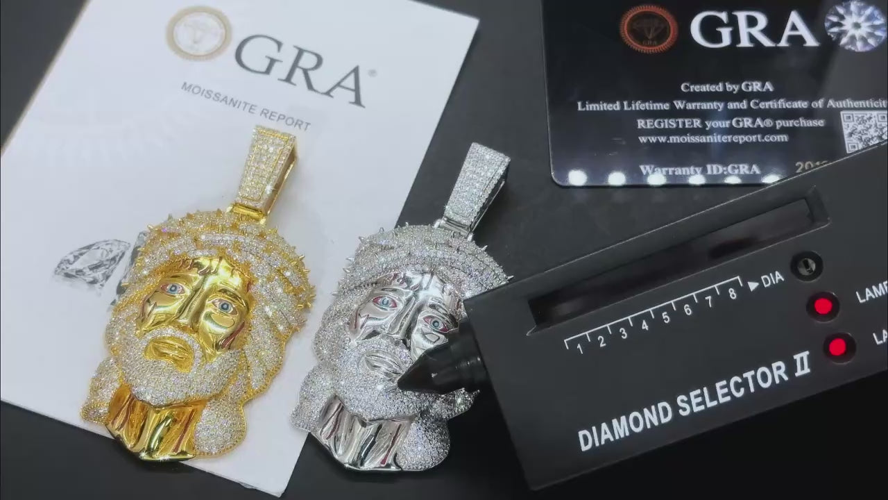 COLGANTE DE MOISSANITA VVS CABEZA DE JESÚS CON CORONA DE ESPINAS - PLATA 925 - ORO BLANCO/ORO - Bling del Barrio