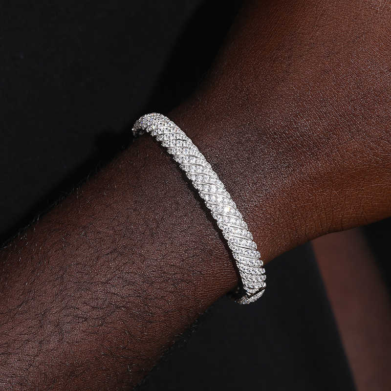PULSERA RÍGIDA EFECTO HELADO MOISSANITA VVS 8mm - PLATA 925 - ORO BLANCO - Bling del Barrio