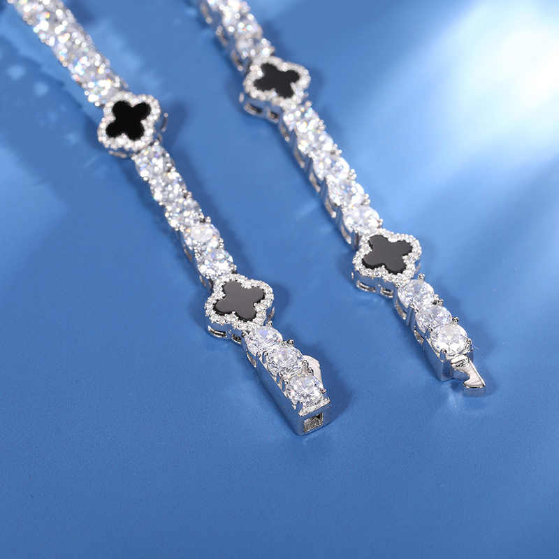 PULSERA TENIS DE MOISSANITA VVS NEGRA CON TRÉBOL 8mm - PLATA 925 - ORO BLANCO - Bling del Barrio