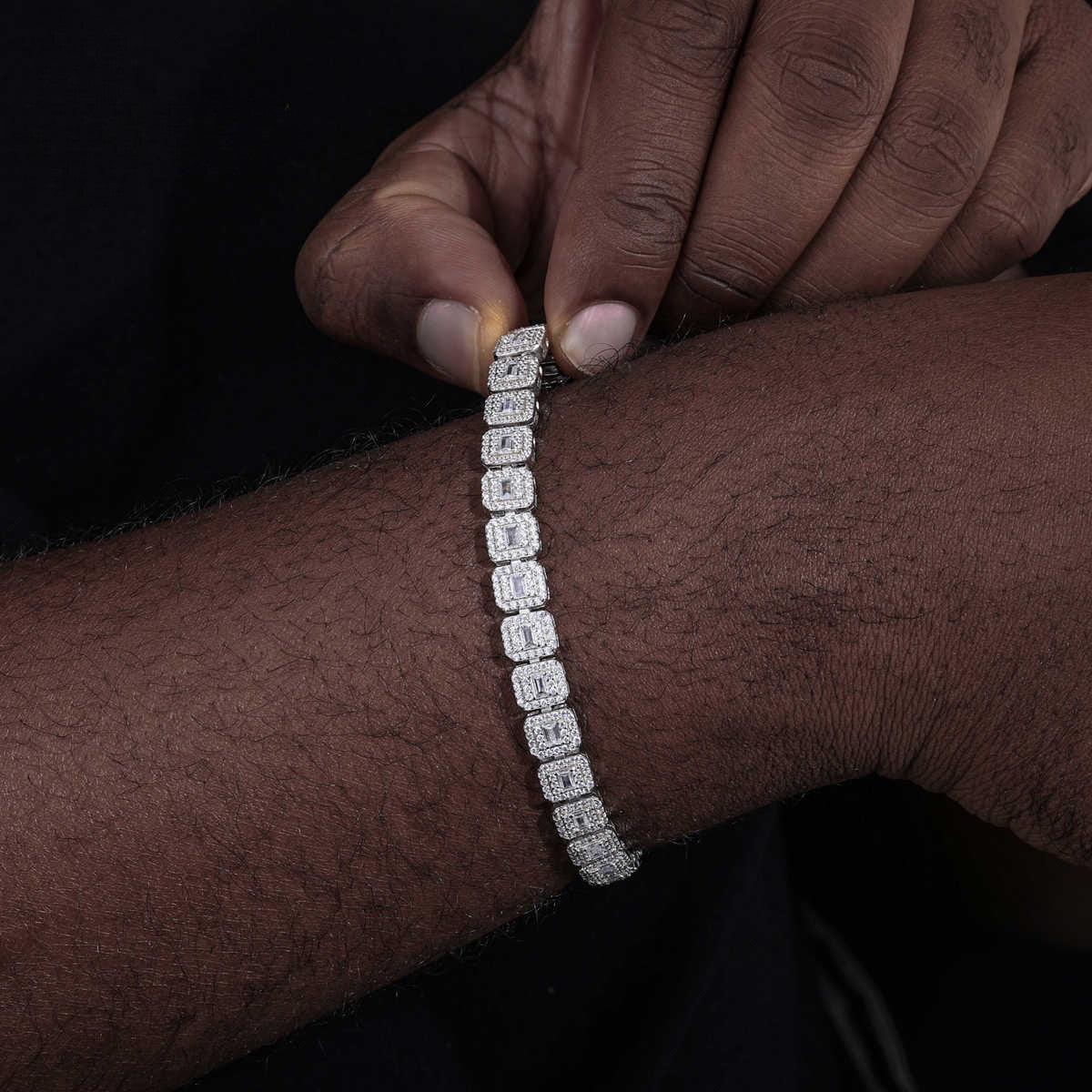 PULSERA TENIS EN MOISSANITA VVS CORTE BAGUETTE DE 7mm - PLATA 925 - ORO BLANCO - Bling del Barrio